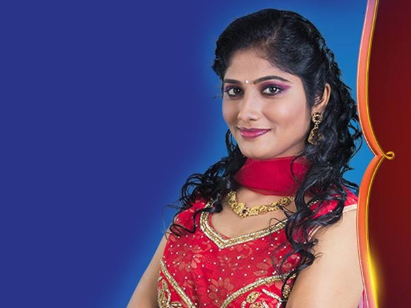 Julie Bigg Boss Tamil Contestant, Images, Biography, Vote Counts, Wiki, Personal Life