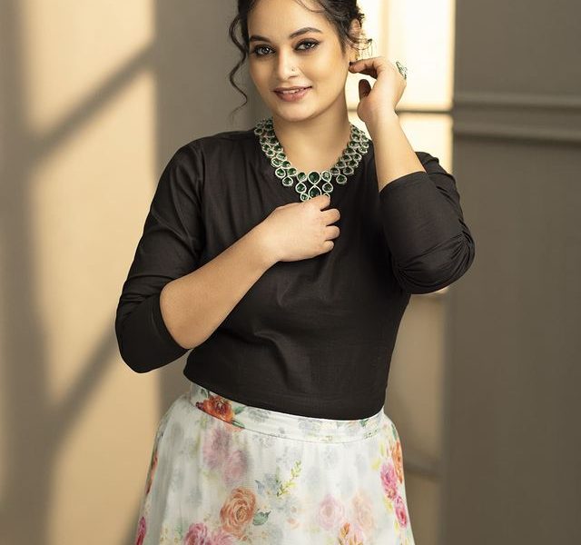 Suja Bigg Boss Tamil Contestant, Images, Biography, Vote Counts, Wiki, Personal Life